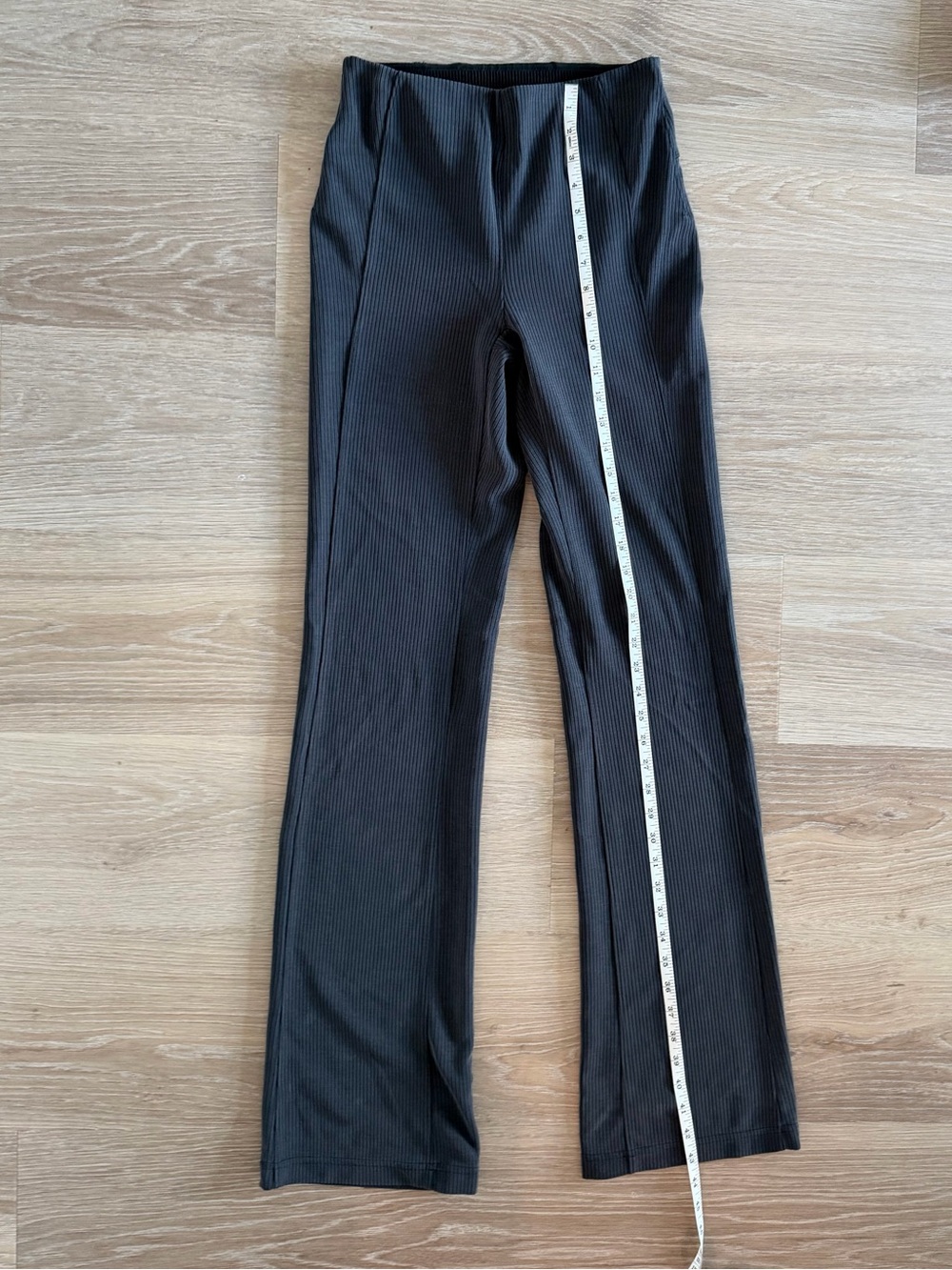 Lululemon Ribbed Contour Pant - Picture 2 of 5
